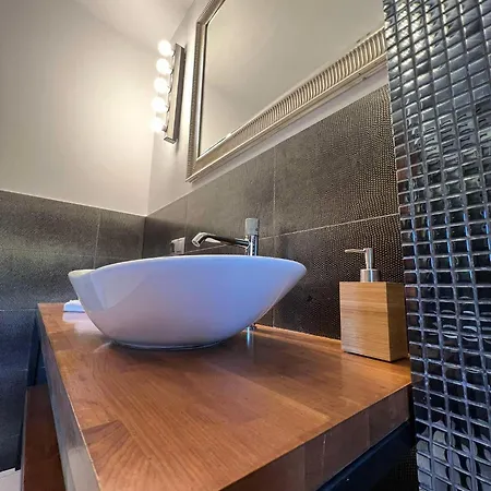 アパート Lumiere オシフィエンチム